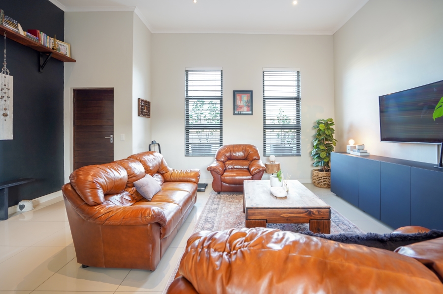 3 Bedroom Property for Sale in Parklands North Western Cape